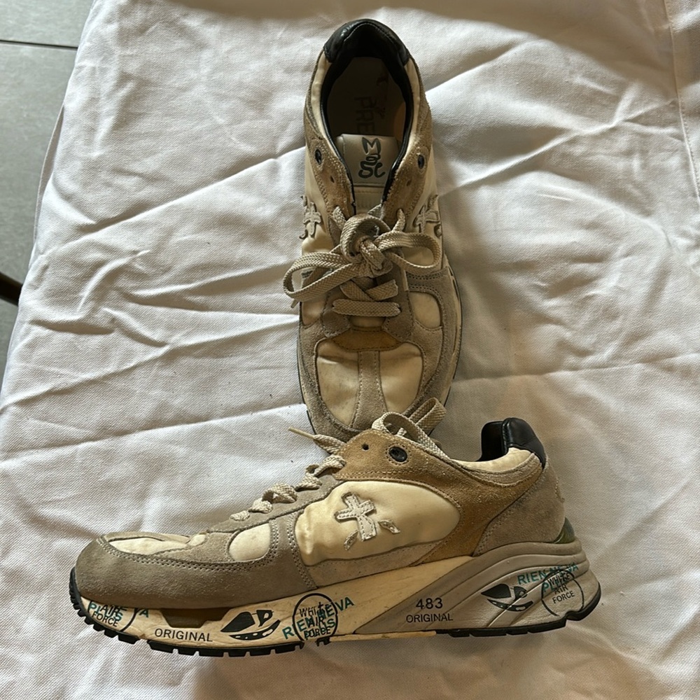 Premia Size 40 women’s sneakers. Wore these all over about two summer’s ago